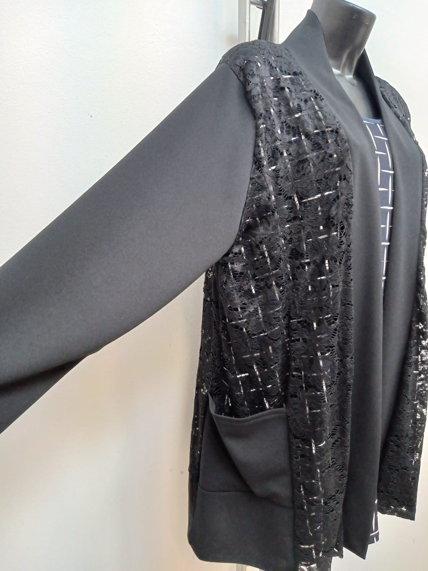 Cardigan di pizzo Cod.Lu346 Tg. 60 - 62 - taglie_forti