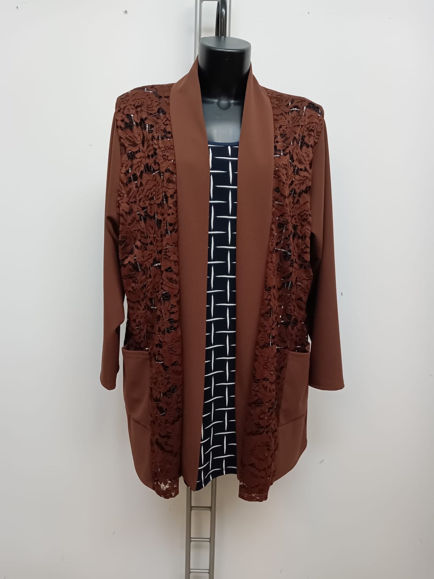 Cardigan di pizzo Cod.Lu346 Tg. 60 - 62 - taglie_forti