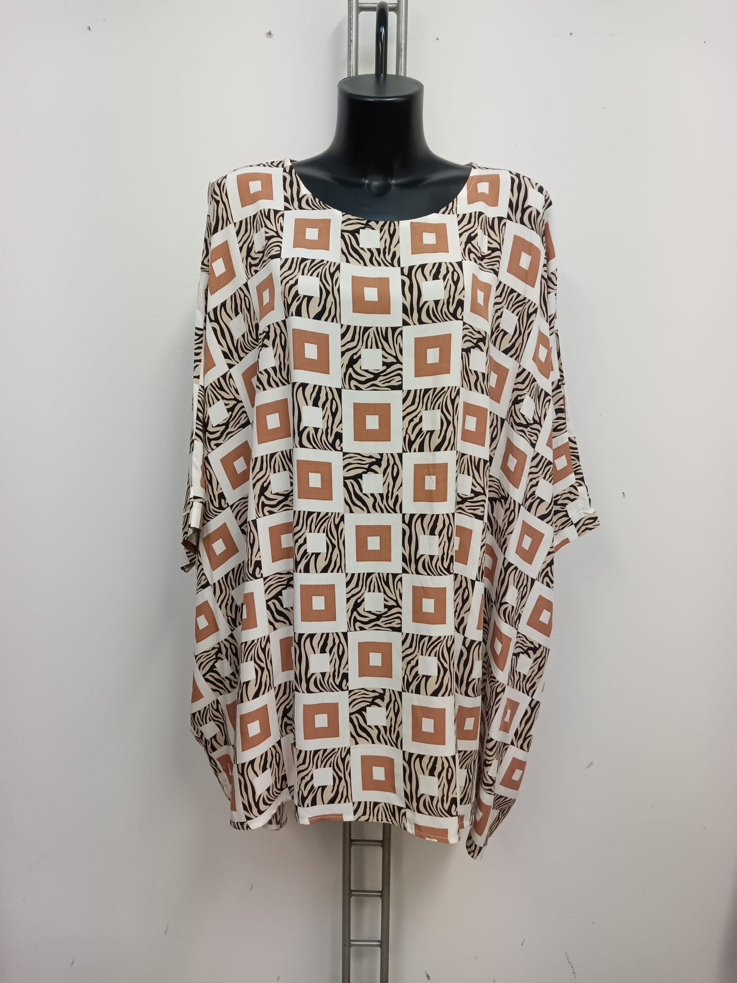 Maglia Cod.Fe125 Tg.64 - 66+ - #taglie_forti#