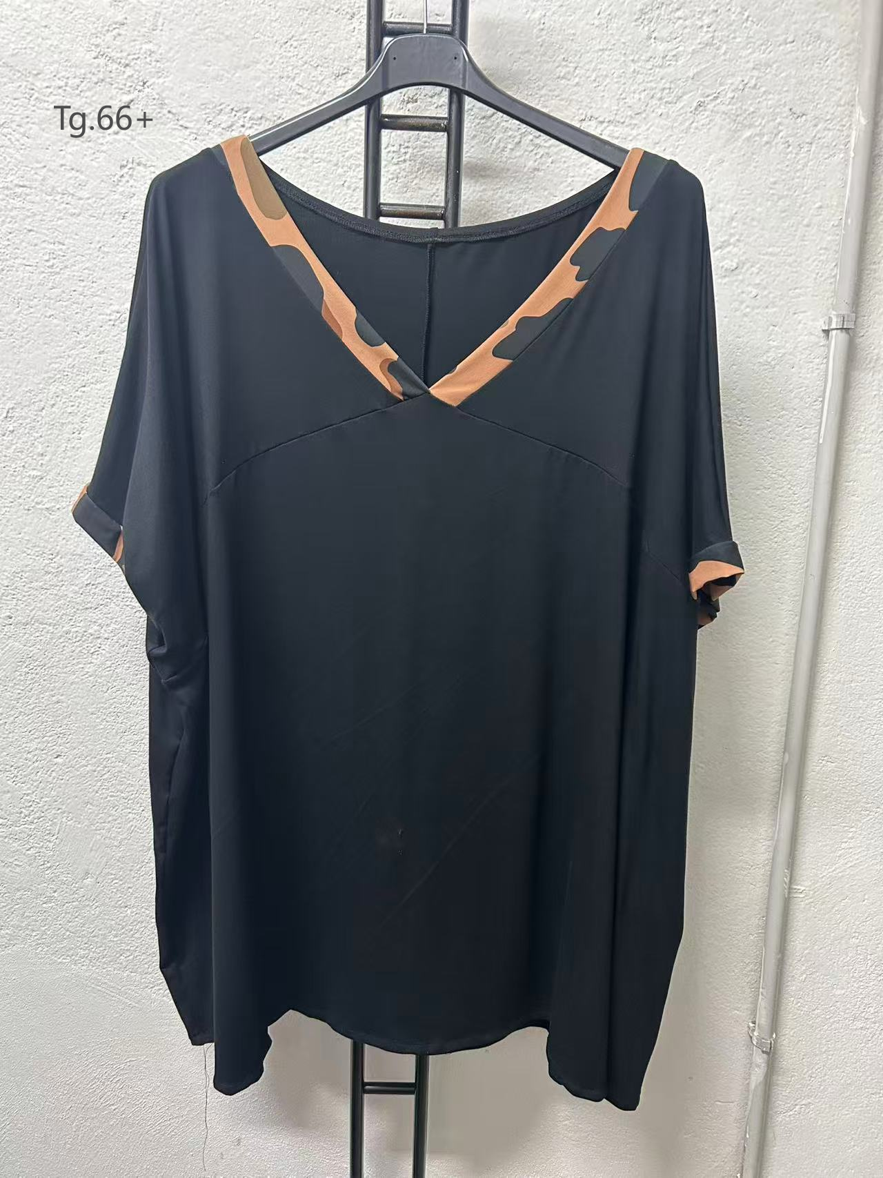 Sweter Kod Lu007 Rozm.60-66+