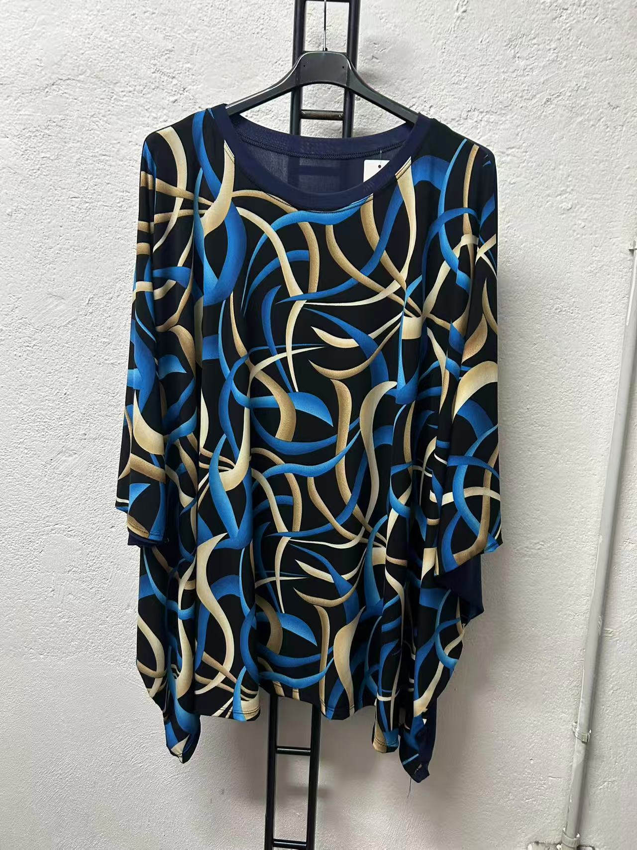 Trui Art.nr. Lu094 Maat 66+