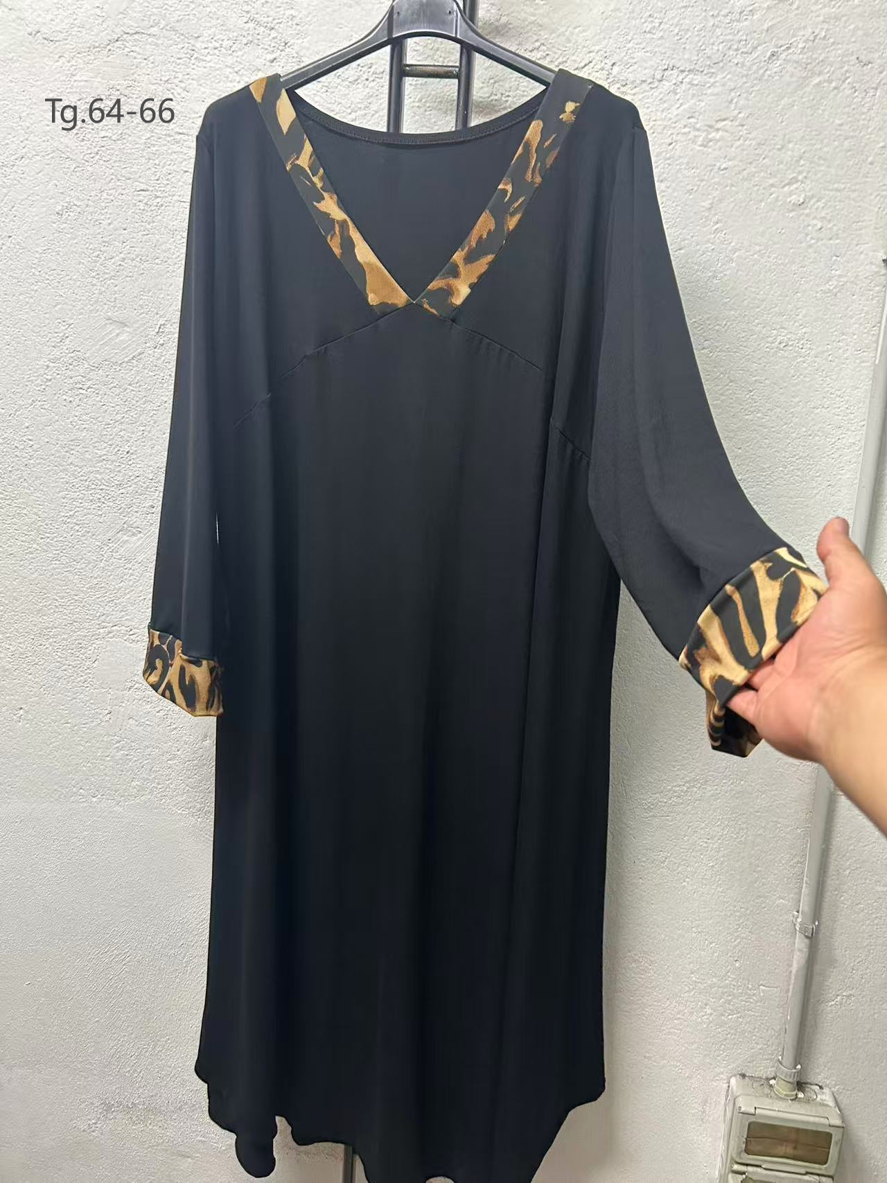 Kleid Art.-Nr. Ag007 Gr. 60-66+