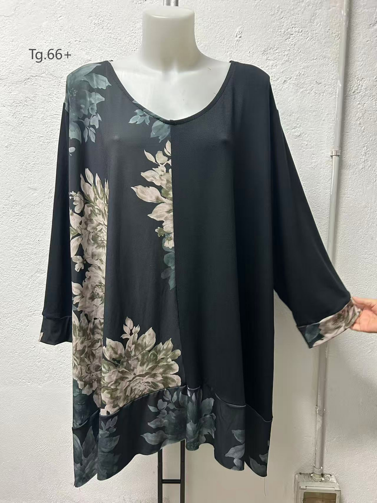 Maglia cod:No099 tg:60/66+