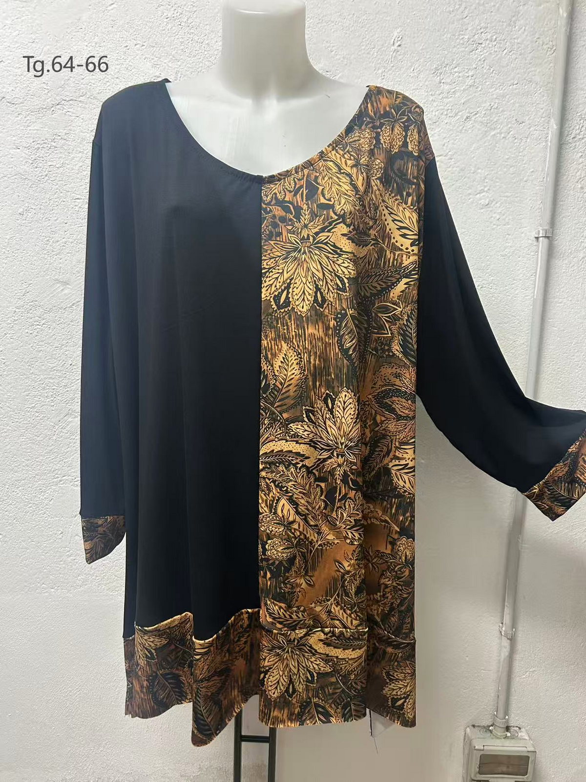 Trui art.nr. 185 maat 60-66+