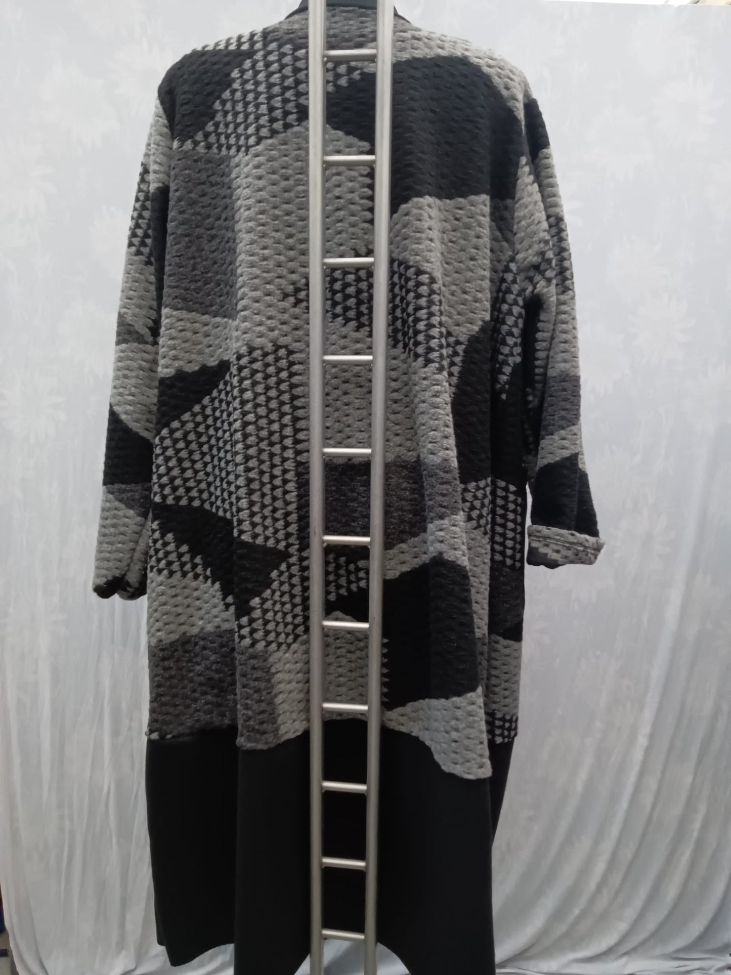 Cardigan lunga Cod.Se034 Tg. 62 - 64 - taglie_forti