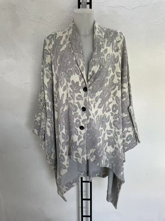 Jacke mit Fledermausärmeln Cod.Fe063 Gr.62 - 66 - große Größen