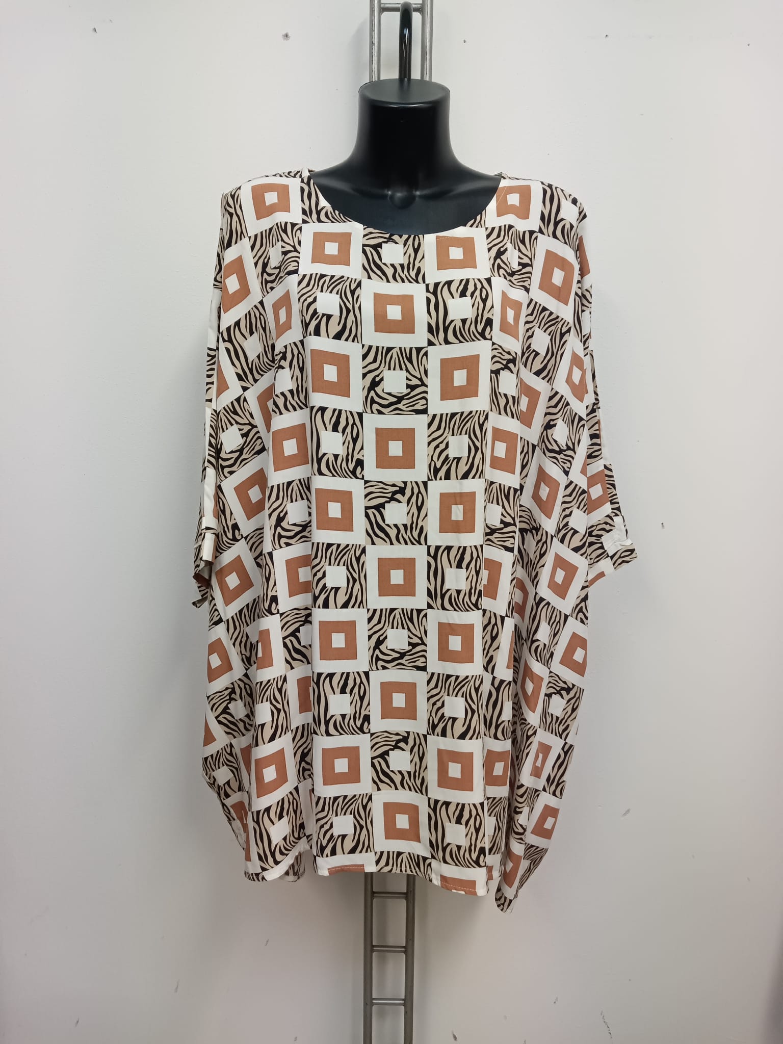 Maglia Cod.Fe125 Tg.64 - 66+ - #taglie_forti#