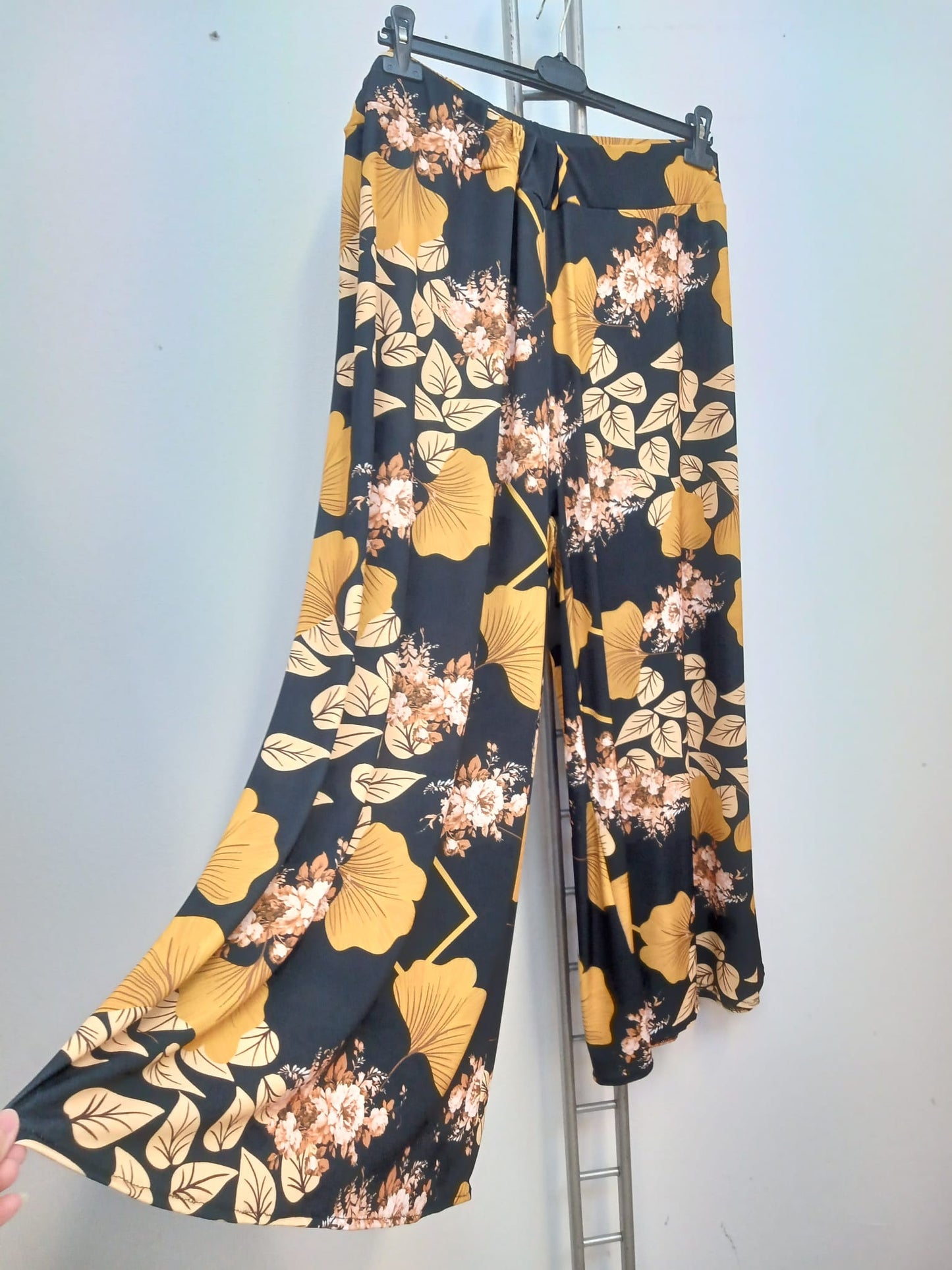 Pantaloni a palazzo larghe Cod.Ag137 TG.64 - 66 - taglie_forti